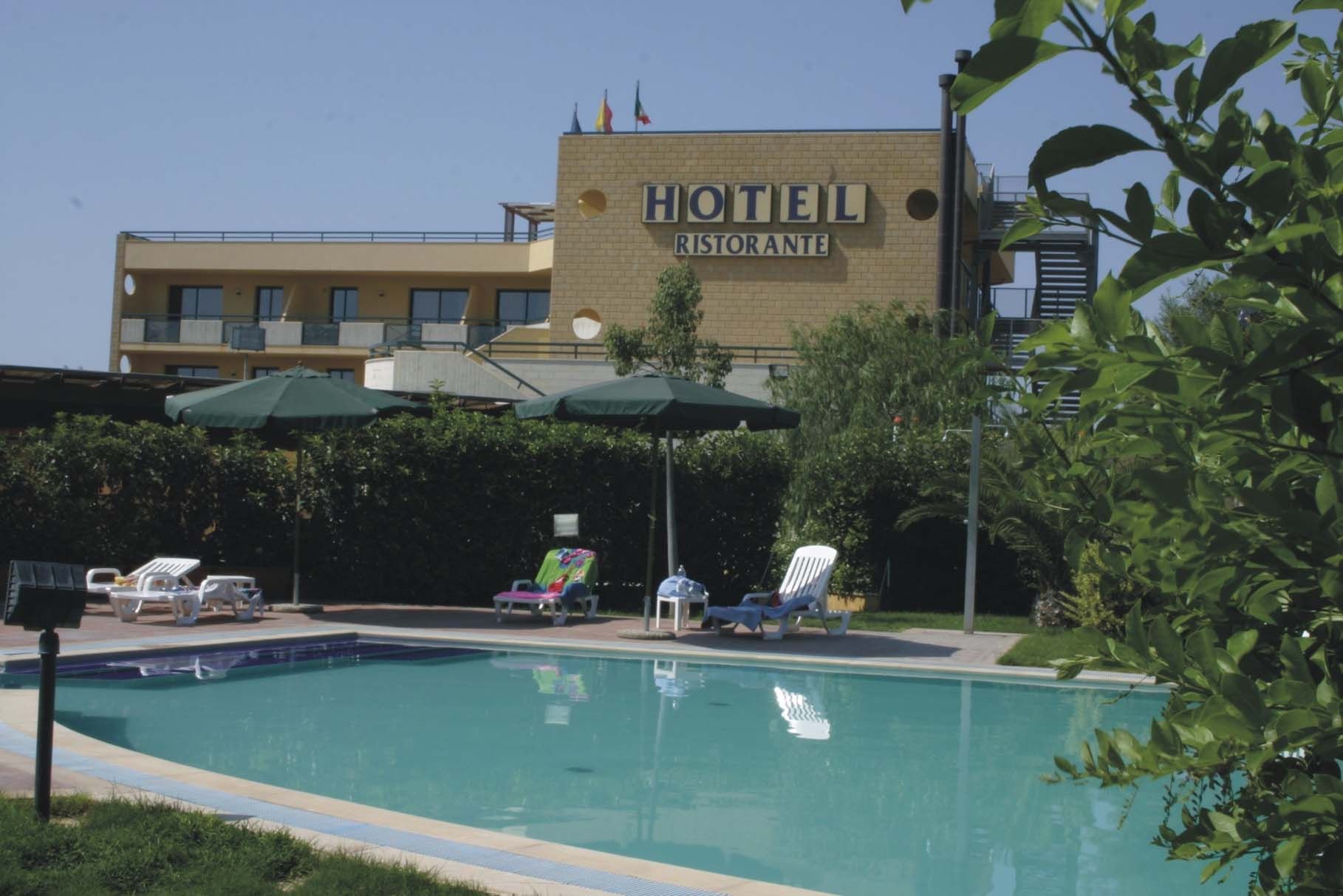 Andrea Doria Hotel Marina di Ragusa Exterior foto