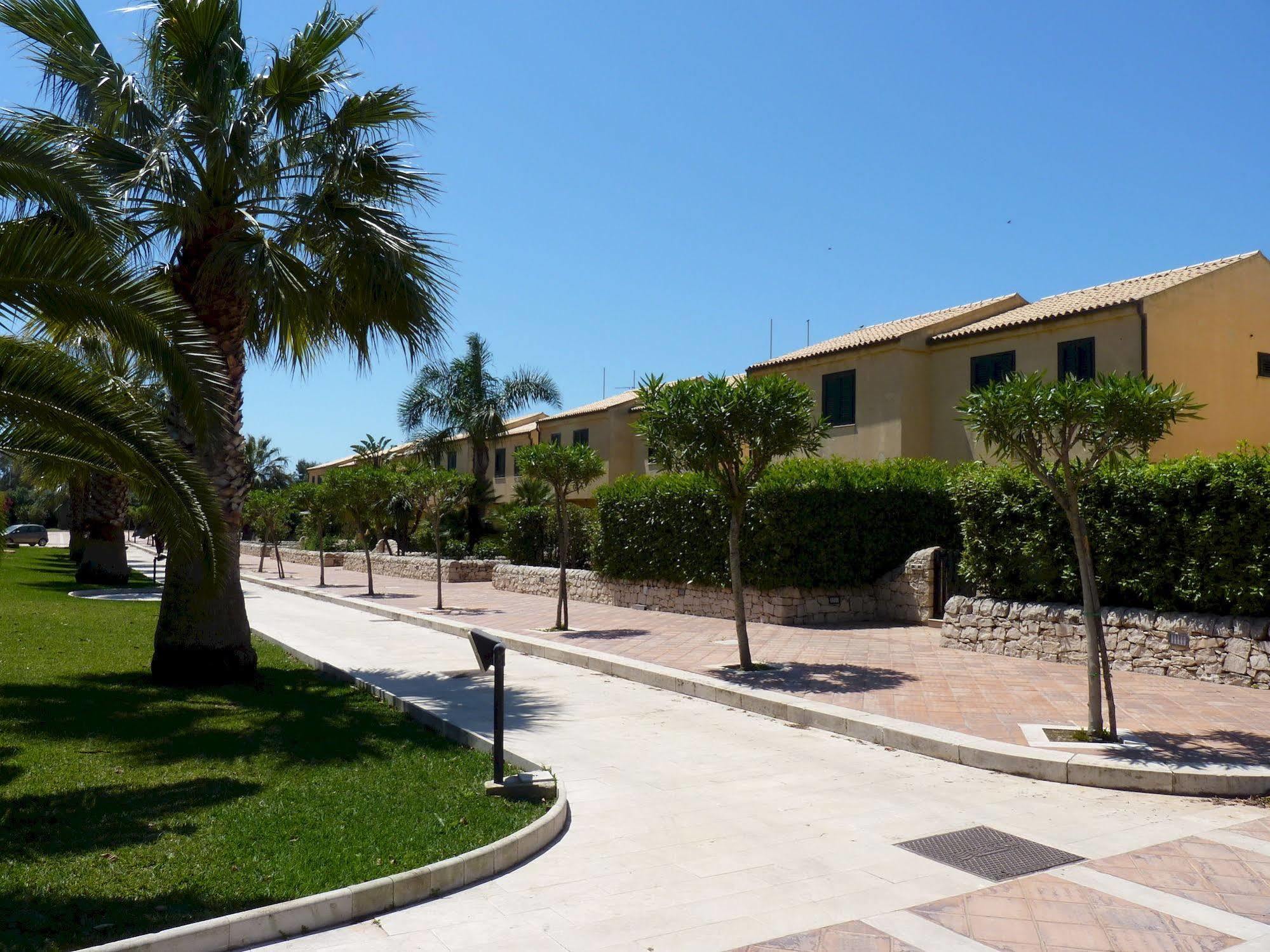 Andrea Doria Hotel Marina di Ragusa Exterior foto